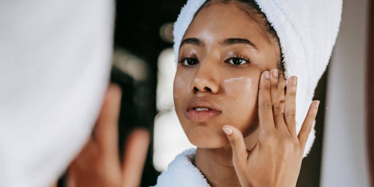 Best Salicylic Acid Moisturizers for Acne-Prone Skin