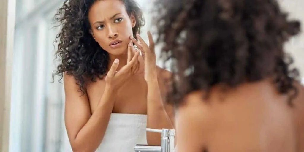 TSA-approved salicylic acid moisturizer travel size skincare