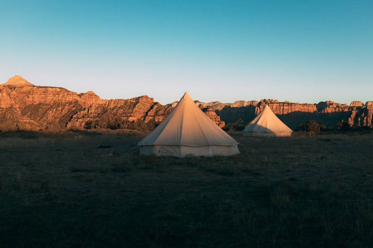 Best Glamping Jackson Hole: Top Wilderness Retreats 4 Premium outdoor camping experience with Jackson Hole Grand Teton scenery backdrop