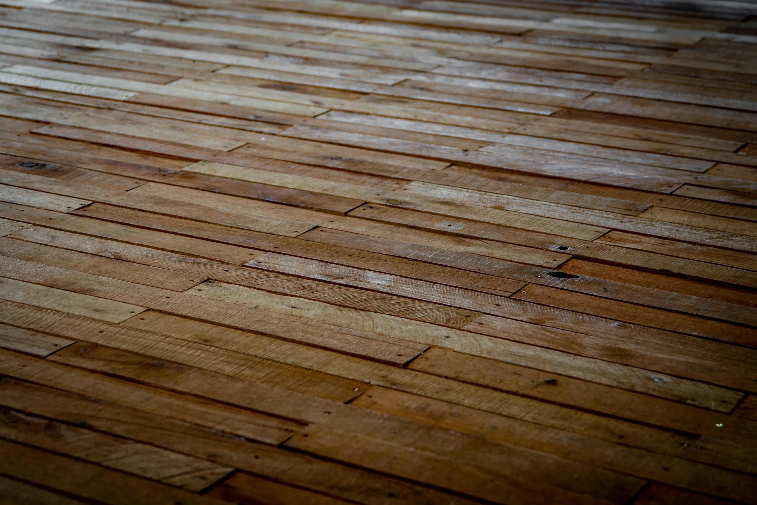 French Country Flooring: The 5 Best Options and How to Choose 7 reclaimed wood floor french country bedroom varied plank widths warm tones